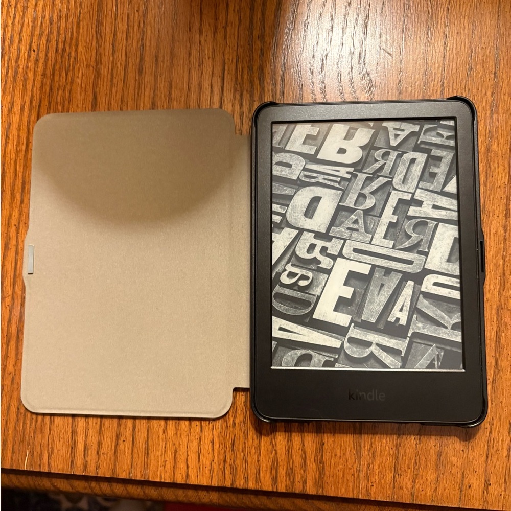 Kindle 2022 Edition PaperWhite E-Reader